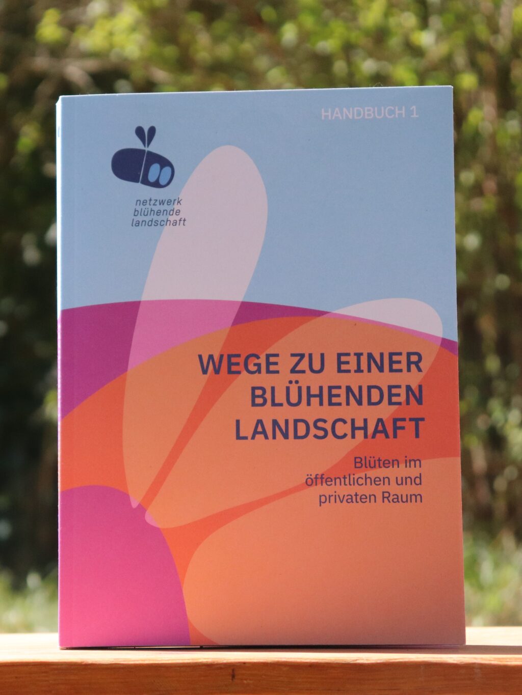 Hanbuch1-Wege-zu-einer-Bluehenden-Landschaft